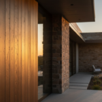 découvrez le fonctionnement, les risques et les avantages de la vente à réméré, une solution immobilière offrant flexibilité et sécurité pour les propriétaires en besoin de liquidités.