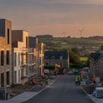 découvrez le dynamisme immobilier à plonéour-lanvern, au cœur du pays bigouden, une région en pleine expansion offrant des opportunités uniques pour investisseurs et futurs propriétaires.